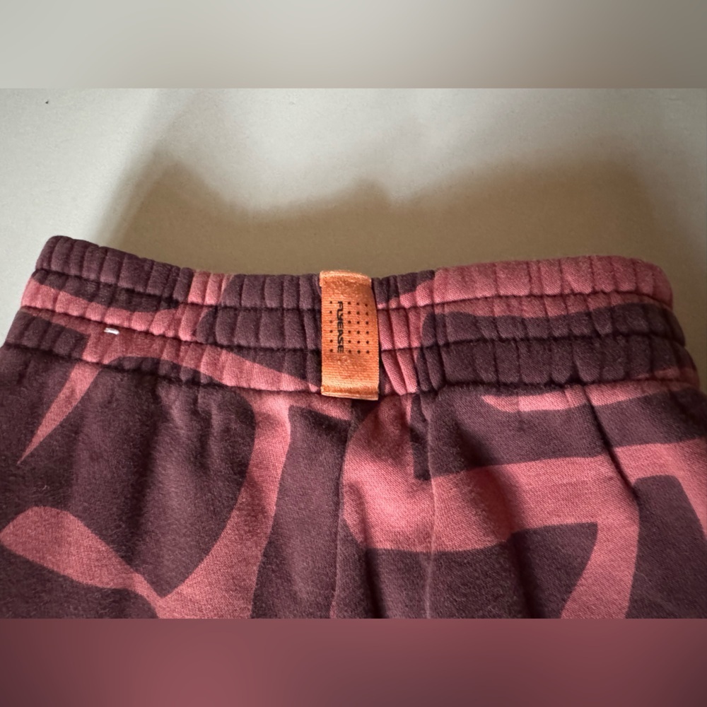 Nike A.I.R. (Artist In Residence) Kids' Cody Hudson Joggers in maroon Flyease - Picture 6 of 7